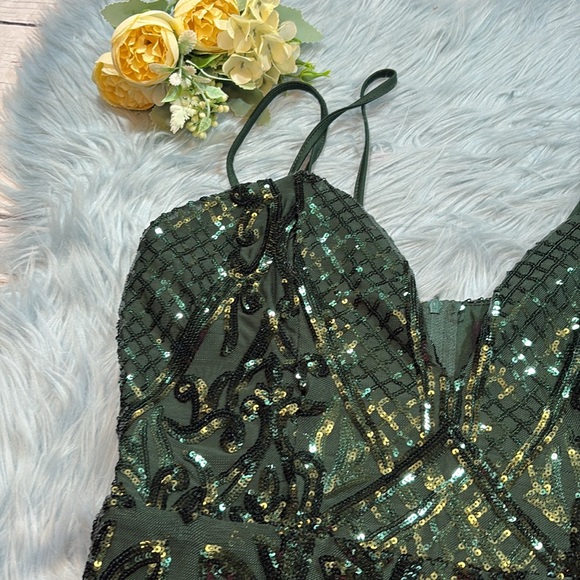 NWT AKIRA Green Sequins Mini Dress sz L - Picture 2 of 10